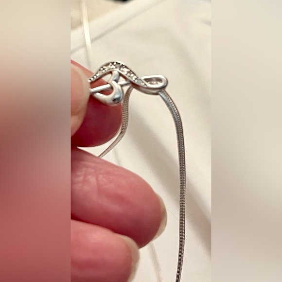 Sterling Silver diamond chip Modena Musical Note Pendant with chain - Picture 9 of 9